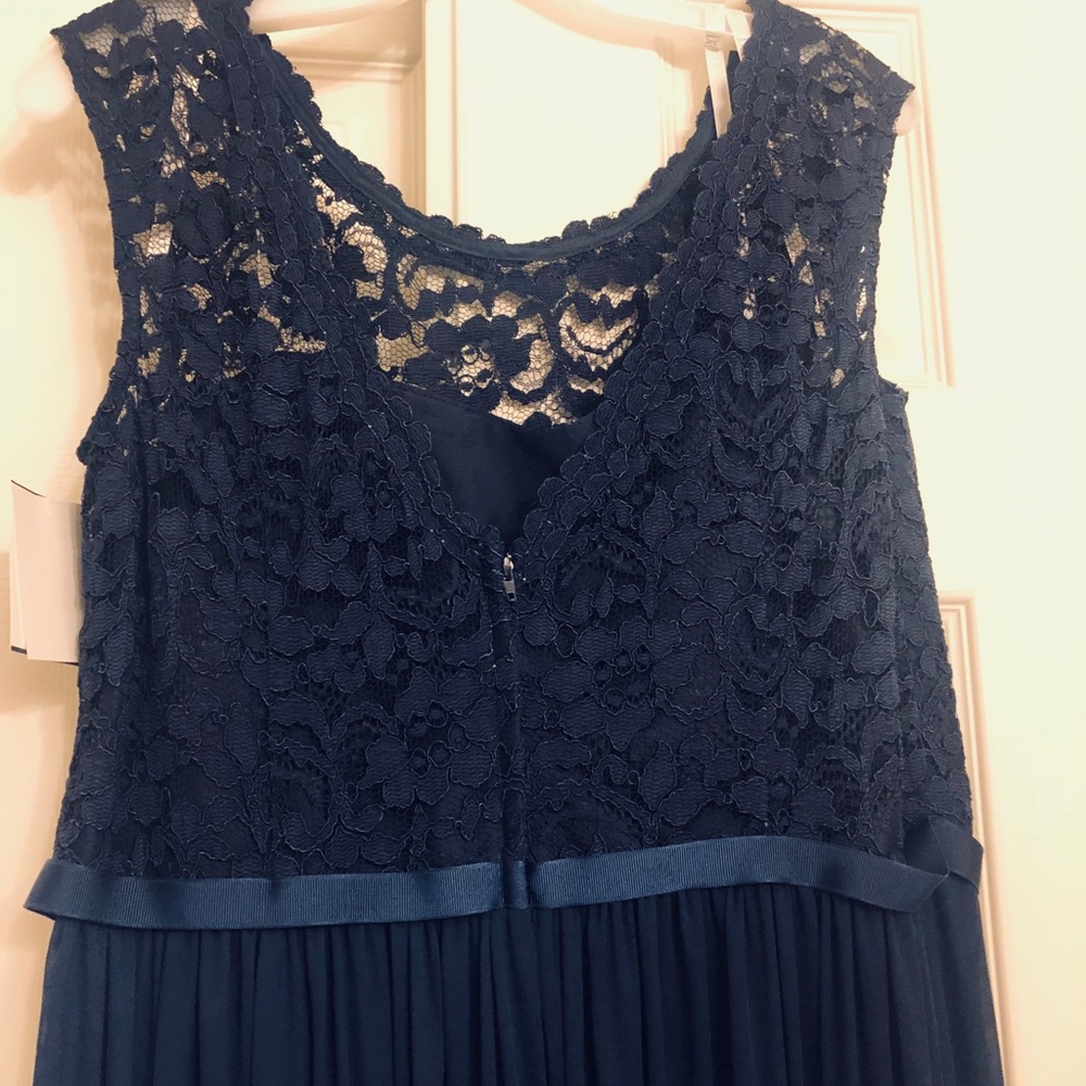 Bridesmaids Dress Never Worn - Picture 3 of 8
